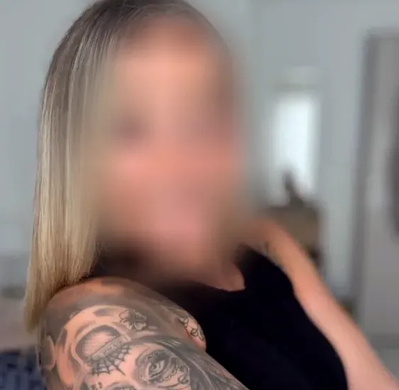 Abril, 36 años