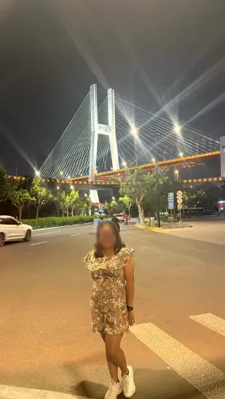 Ana, 34 años