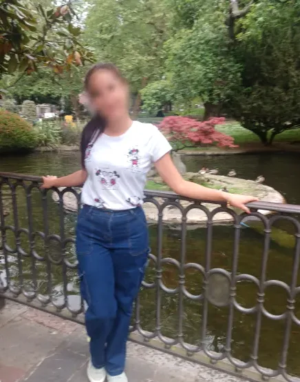 Clara, 22 años