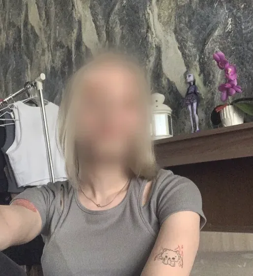 Isabel, 19 años